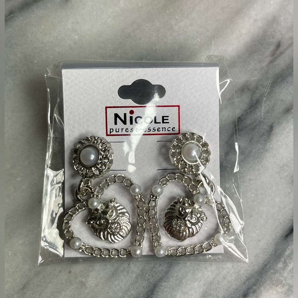 NIP Nicole Purest Essence Fashion Owl Head Heart Earrings